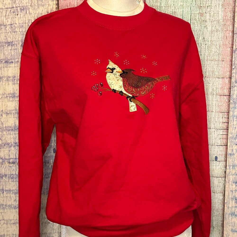 Vintage Cardinal Bird Sweatshirt Red Crewneck Embroidered Medium Christmas - Picture 5 of 5